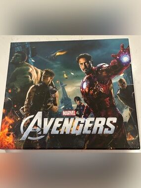 THE ART OF MARVEL'S THE AVENGERS (2012 HARDCOVER WITH SLIPCASE) Collectible